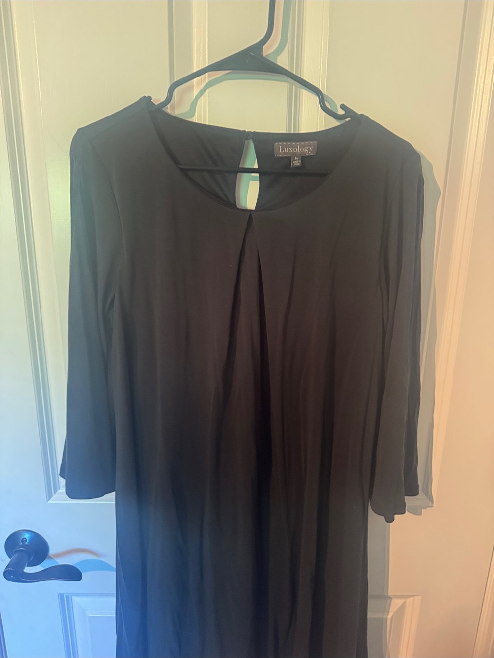 Luxology Black Keyhole Pleat Shift Dress